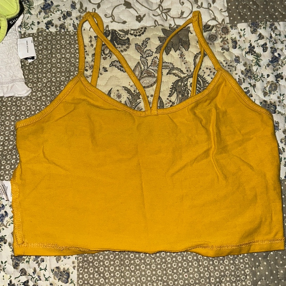 Crop top